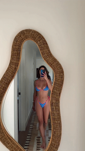 img979.gif
